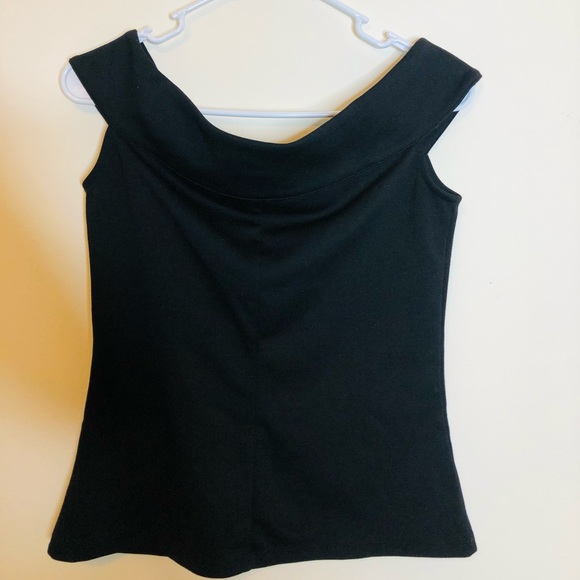 Top - Picture 2 of 4